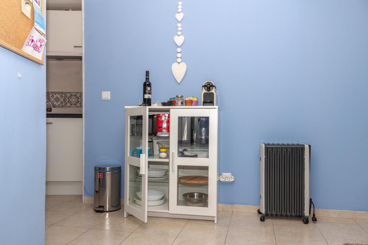 Apartment Indigo Moon's Secret Sanctuary In Alfama Lisbon